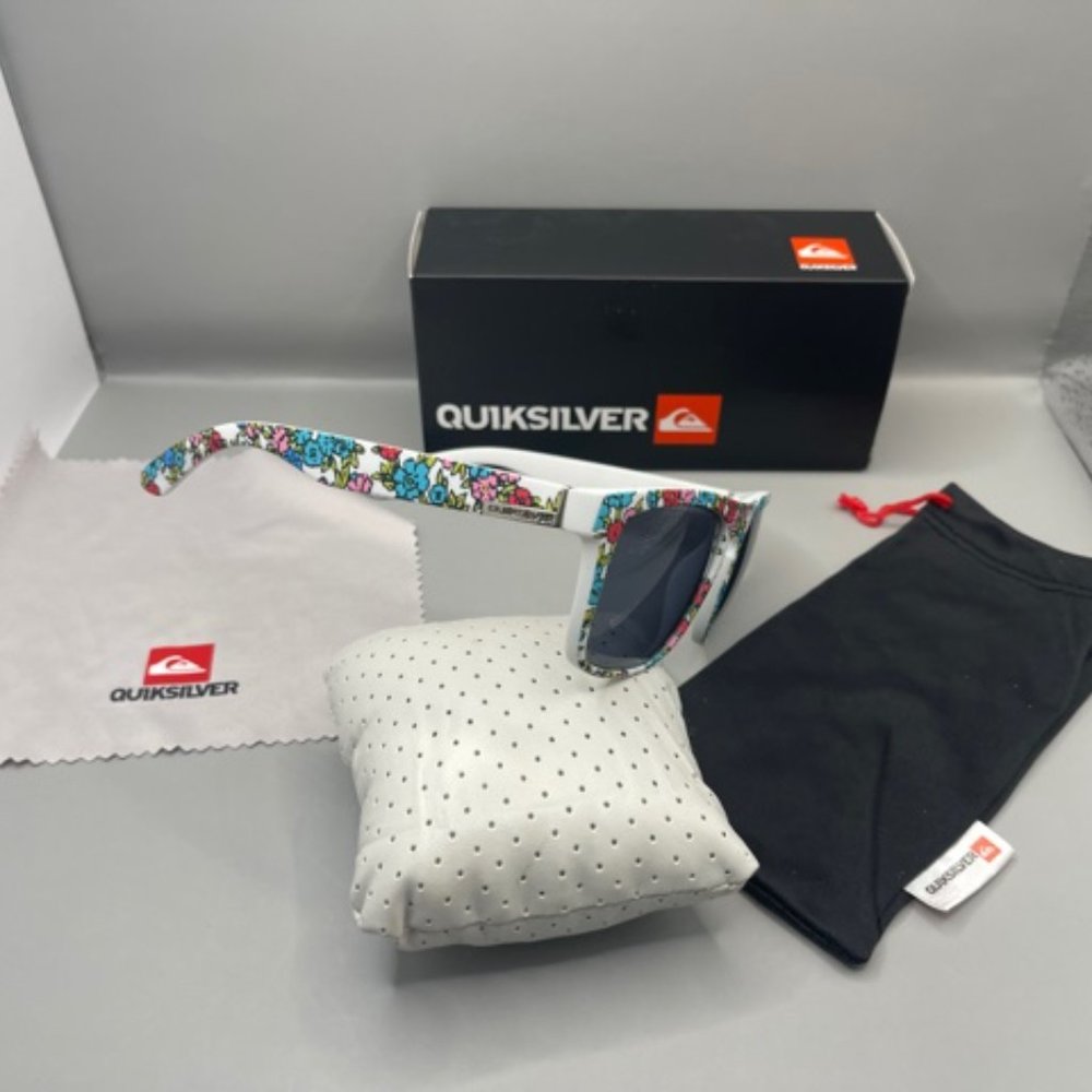 TWO New Quiksilver Sunglass Set - Picture 1 of 9